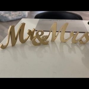 Mr & Mrs wooden metallic gold sign for wedding !
